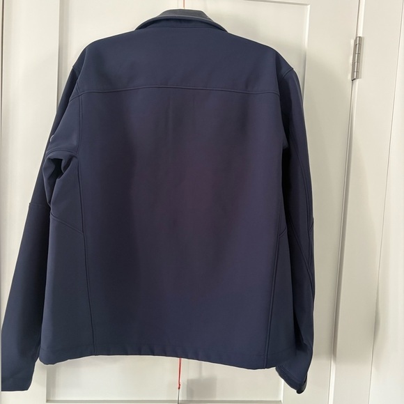 NWT Tech by Tumi Men's Navy Blue lightweight everyday shell Jacket medium - Picture 2 of 8